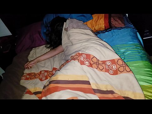 ❤️ Stepson dema ku di xew de ye, xatirê dayika xwe ya ciwan dike. ❤️❌ Vîdyoyê porno li porno ku.shufflesex.ru ☑